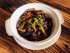 美味茄子煲-YAFEE雅菲·粤菜·湘菜·融合菜(魏公村店)