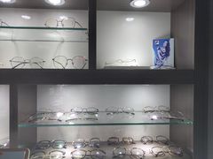 -视野联行眼镜蔡司·依视路官方授权店(顺城店)