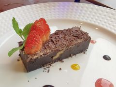 -青岛香格里拉·鱼跃地中海西餐厅