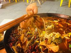 -鸿顺老铁锅美蛙鱼府(解放碑店)