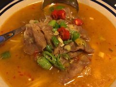 酸汤肥牛-我去·春饼文化主题餐厅(国定路总店)