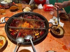 -周小明火锅(黑金冠社区店)