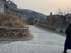 -清风小镇闯关东影视基地