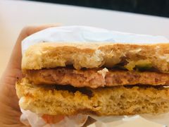 -麦当劳(展览路店)