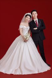点击看大图 -挪娅婚纱摄影皇家会所