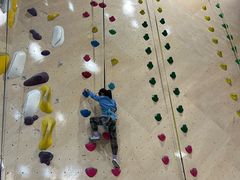 -ROCKPLUS攀岩馆(环宇城店)