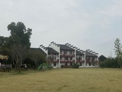 -鹅湖玫瑰文化园