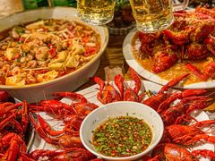 -李双猪·小龙虾·烧烤·羊肉煲(乐山店)