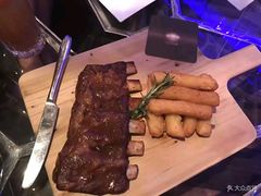 -OZONE 顶楼酒吧(香港丽思卡尔顿酒店)
