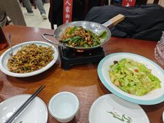 -湖南人家湘菜馆(镇江路店)
