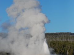 -老忠实间歇泉