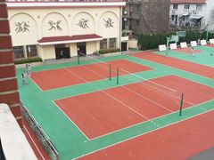 操场+排球馆-上海市位育初级中学