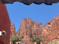 -天山神秘大峡谷