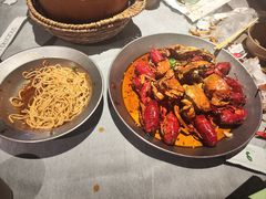 -巴厘龙虾·榜首油焖大虾(音乐学院·沿江酒馆店)
