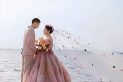 -罗马经典婚纱摄影·轻奢化定制