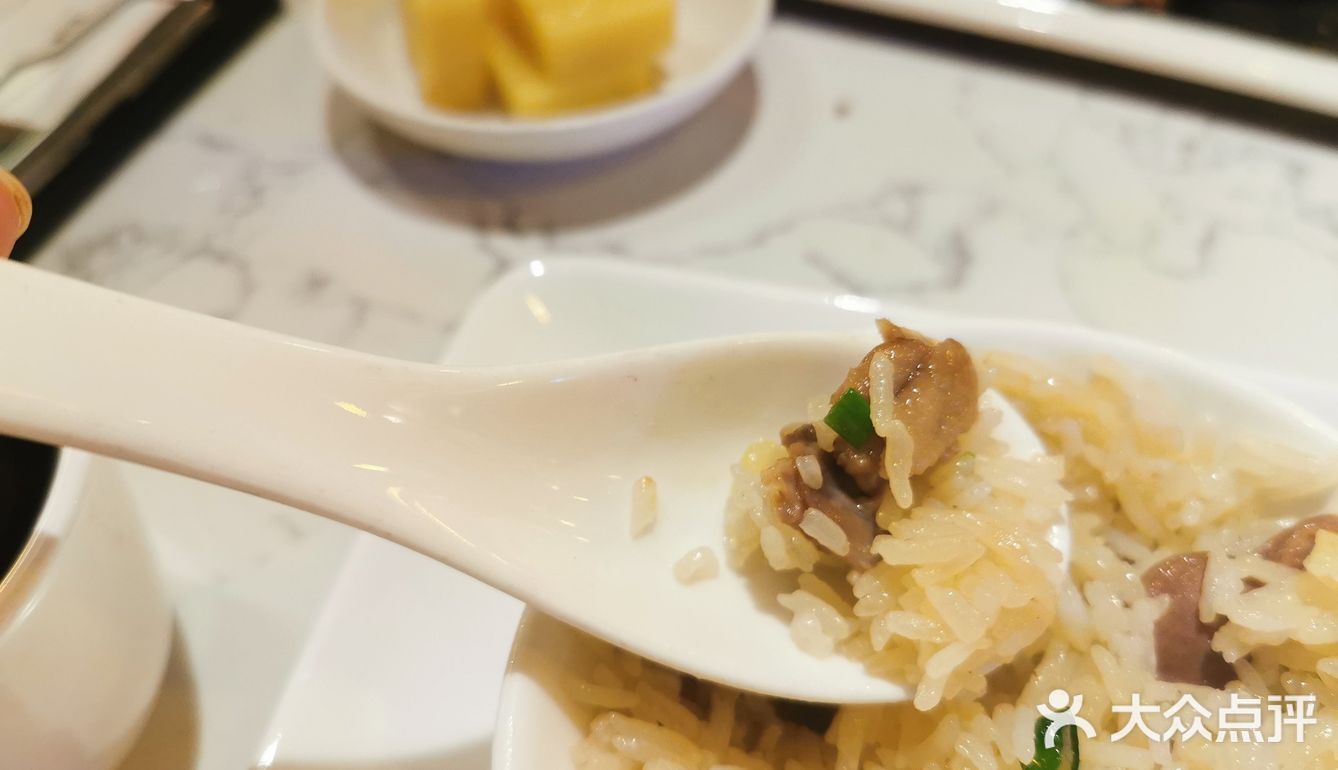 乳鸽口味还好，没有爆汁的惊喜