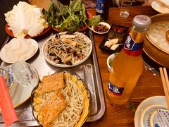 -洞庭洲·防空洞火锅·烧烤·铜锅涮肉(新百广场店)