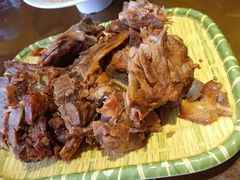 都统府熏排骨-东口码头·烧鸽子·鱼头泡饼·地方菜(金鹰悦城店)