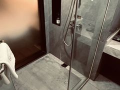 -雅宜酒店(广州黄埔大沙东地铁站店)