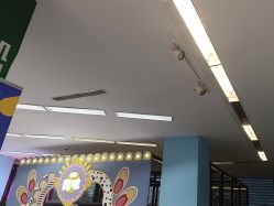 -孩子王(昆山招商花园城店)