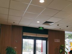 -麦当劳(莘松路芭比伦DT店)