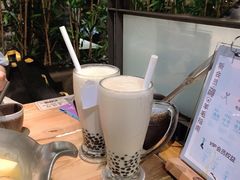 -湊湊火锅·茶憩(杭州湖滨银泰in77店)