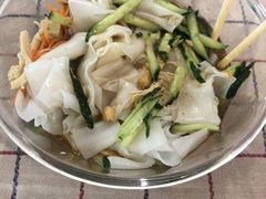 -媛媛家秘制鸡丝凉皮(陆慕店)