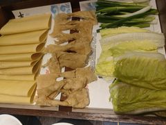 -湖畔鲁菜·二十年老字号餐厅(大明湖店)