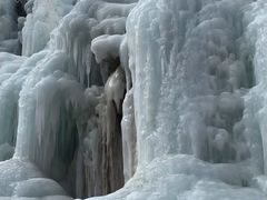 -大平台龙居瀑布旅游区