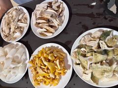 -鲜菌江湖正宗野生菌火锅