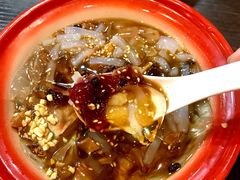 -爆炸头阿姨小四川正宗川味小吃(无任何分店)