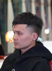 -海文先生国潮烫染男士理发馆