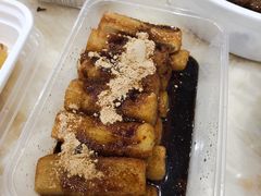 红糖糍粑-小鱼小牛·鱼牛干锅·脆鱼火锅(世欧广场店)