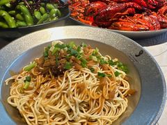 -巴厘龙虾·榜首油焖大虾(音乐学院·沿江酒馆店)