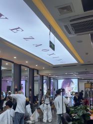 -藤野造型烫染·漂发