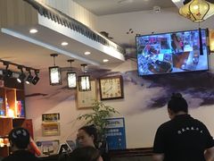 大堂-华盛园卷子王农家菜水库鱼