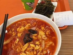 -顺溜·手工刀削面·黑金店(铜锣湾店)