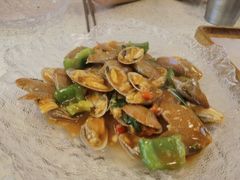 青红椒炒花蛤-白仁仔· 活烤海鲜 宵夜(豫园店)