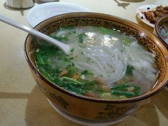 -桥香园云南过桥米线(金马碧鸡店)