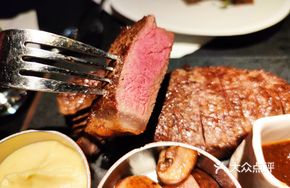 Charcoal-Grilled Dry-Aged Wagyu Sirloin Steak