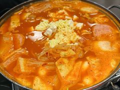 部队火锅-HONGA HONGA雄家(曹路店)