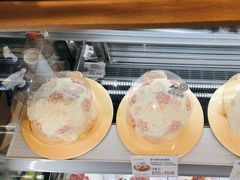 -花花卷卷·鲜食蛋糕(静安久光百货店)