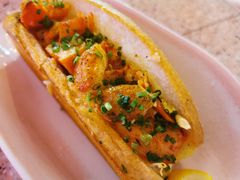 -Pinchy's Lobster & Champagne Bar