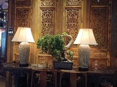 -八府香鸭·啫啫煲(华山路店)