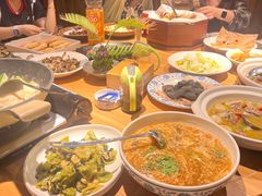 -头上红煨盐鸡·非遗院子餐厅