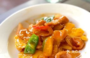 Pineapple Stir-fried Pork Neck Meat