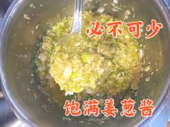 -广味炭炉鸡煲(宝业路分店)