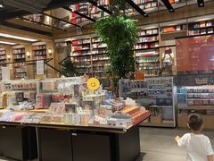 -覔书店(壹方城店)