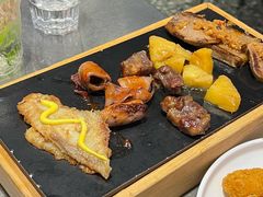 -猛古里烤肉自助(荟聚中心店)