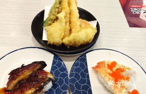 Steamed Shrimp and Flying Fish Roe Sushi